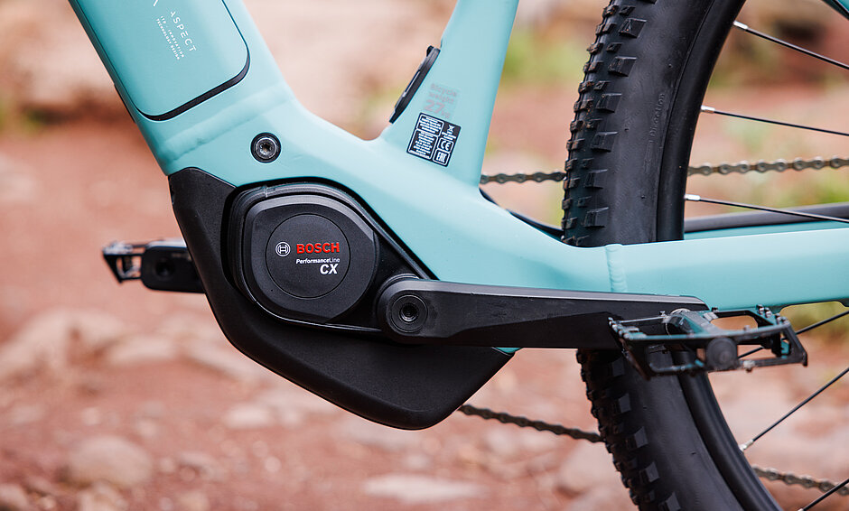 Moteur roue ou moteur pédalier : comment choisir son vélo à assistance électrique ?